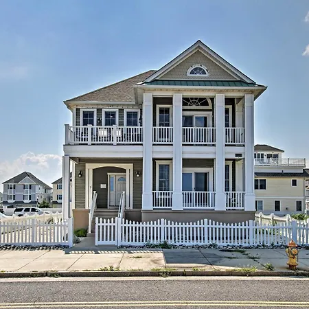 Idyllic Oceanfront Home On Atlantic City Boardwalk